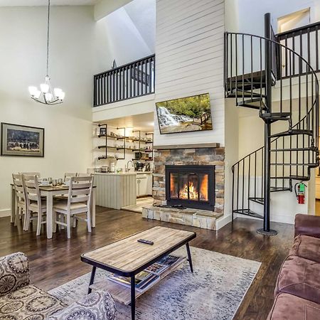 Gatlinburg Mountain Townhome With Pool Access! Buitenkant foto