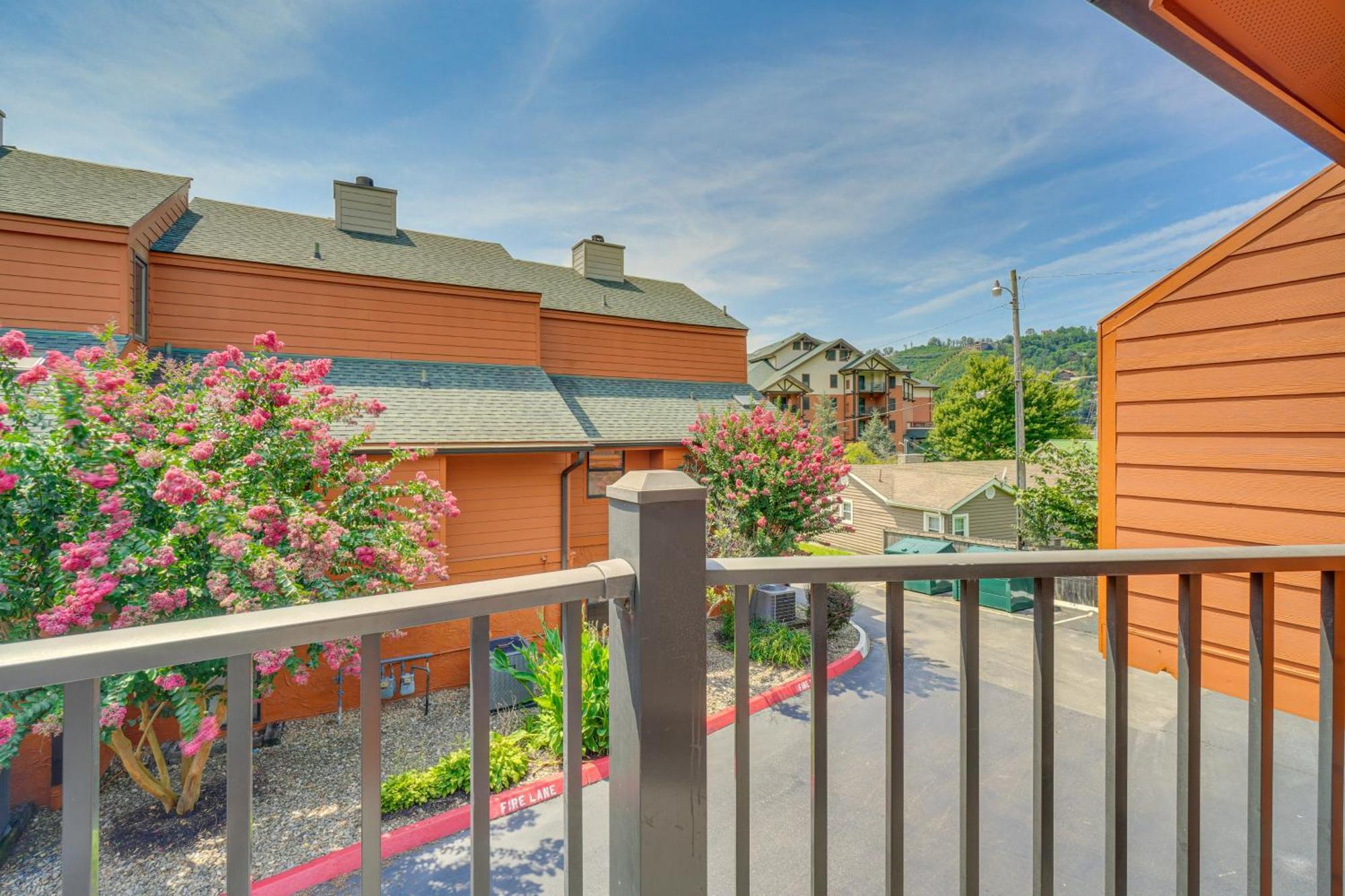 Gatlinburg Mountain Townhome With Pool Access! Buitenkant foto