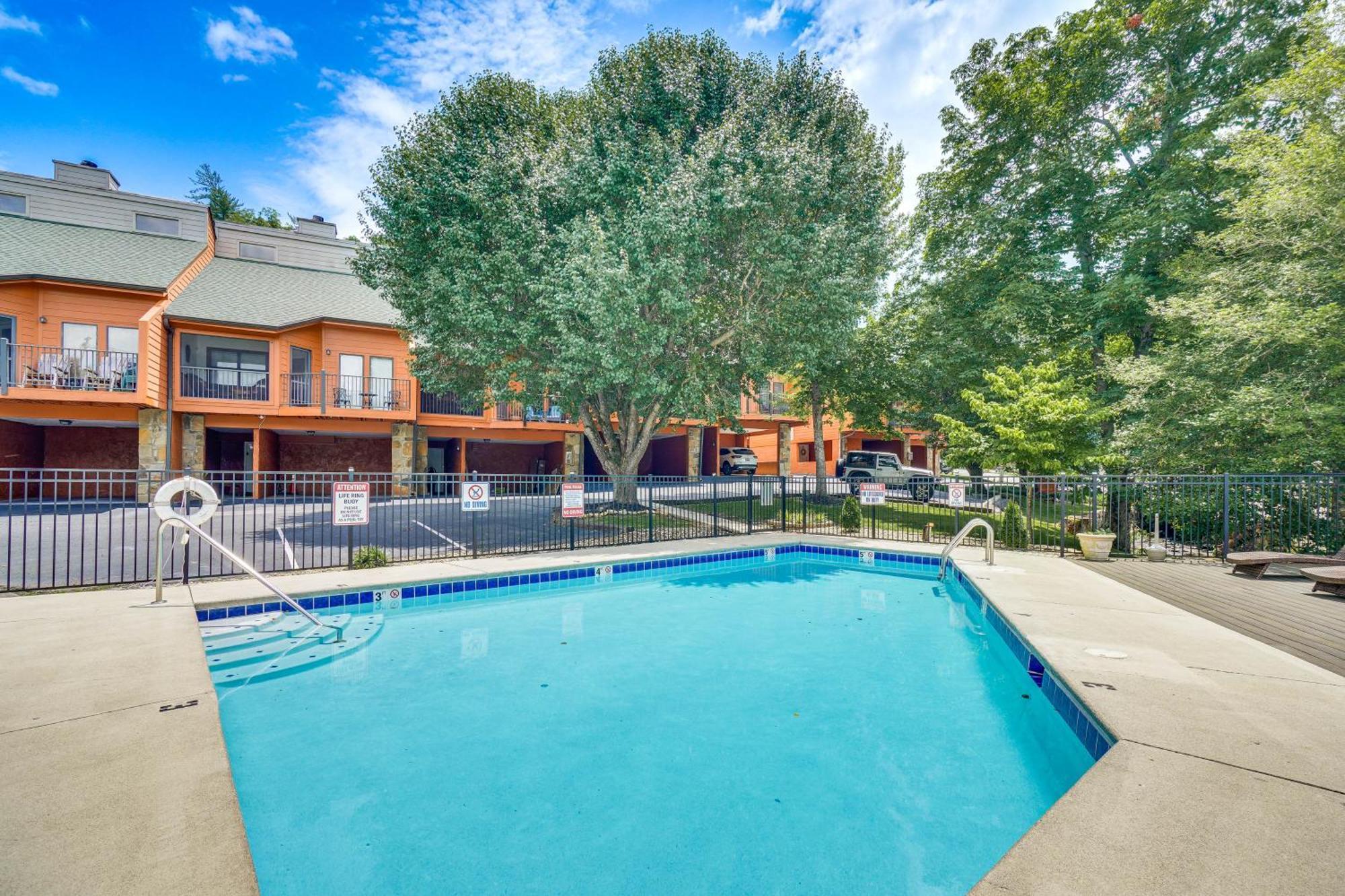 Gatlinburg Mountain Townhome With Pool Access! Buitenkant foto